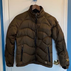Women’s Mountain Hardwear puffy size small